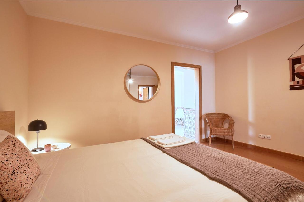 Spacious And Renovated Apartment With Amazing Patio, By Timecooler Лісабон Екстер'єр фото