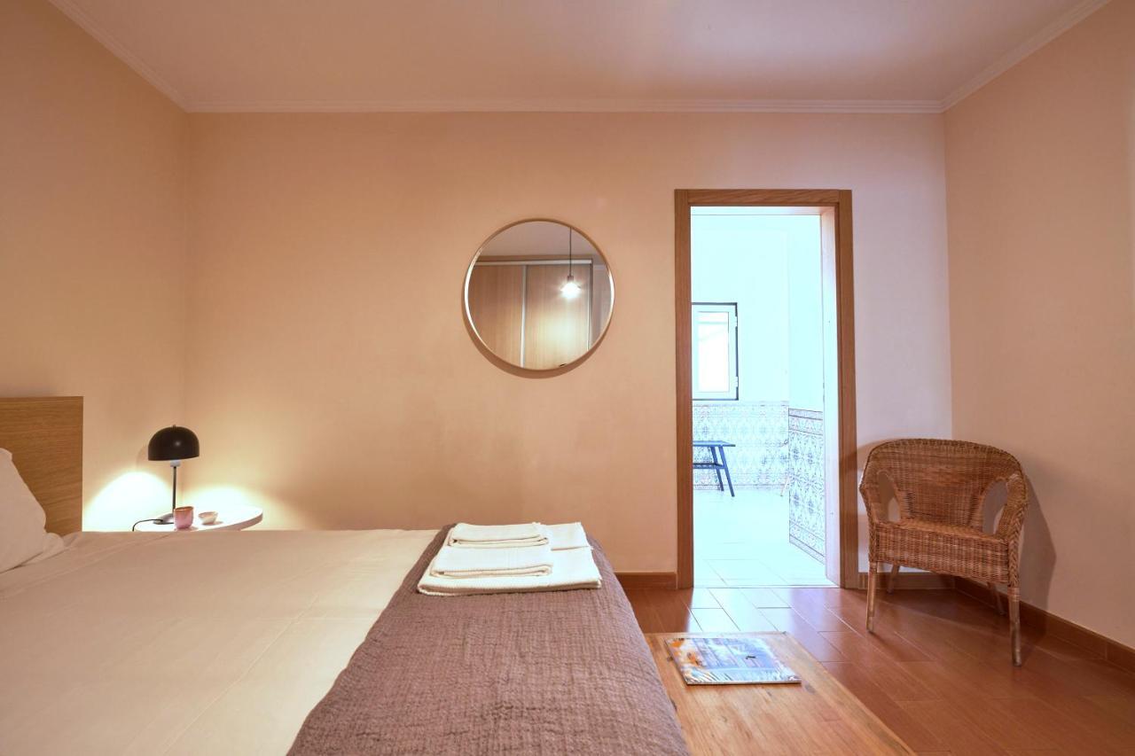 Spacious And Renovated Apartment With Amazing Patio, By Timecooler Лісабон Екстер'єр фото